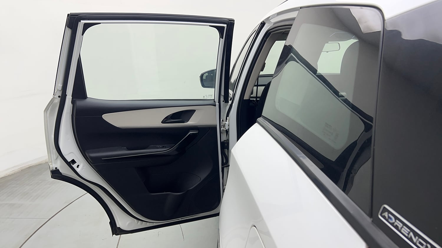 Used 2022 Mahindra XUV700 AX 5 Petrol MT 7 STR Petrol Manual interior LEFT REAR DOOR OPEN VIEW