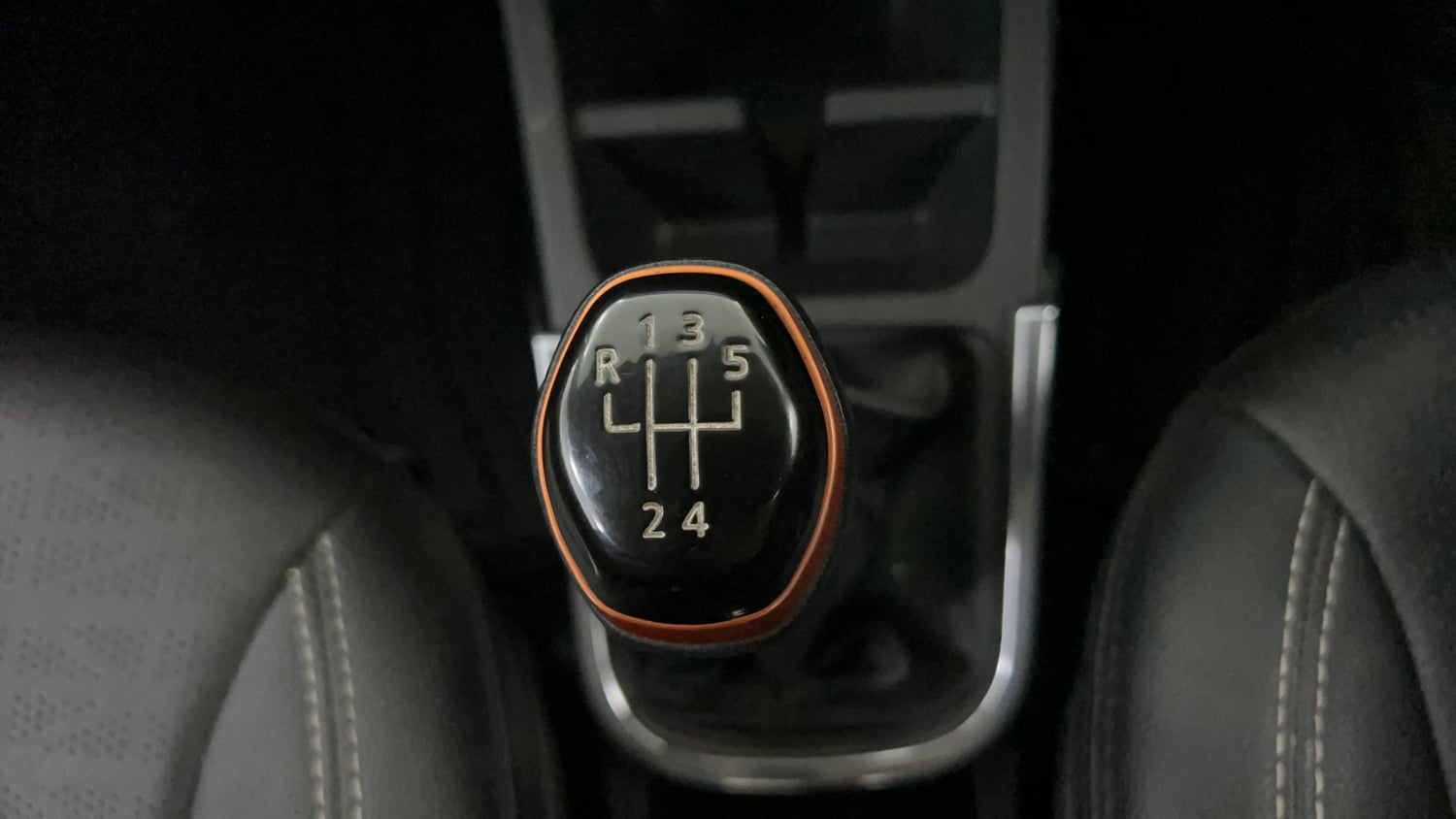 Used 2020 Renault Kwid CLIMBER 1.0 Opt Petrol Manual interior GEAR  KNOB VIEW
