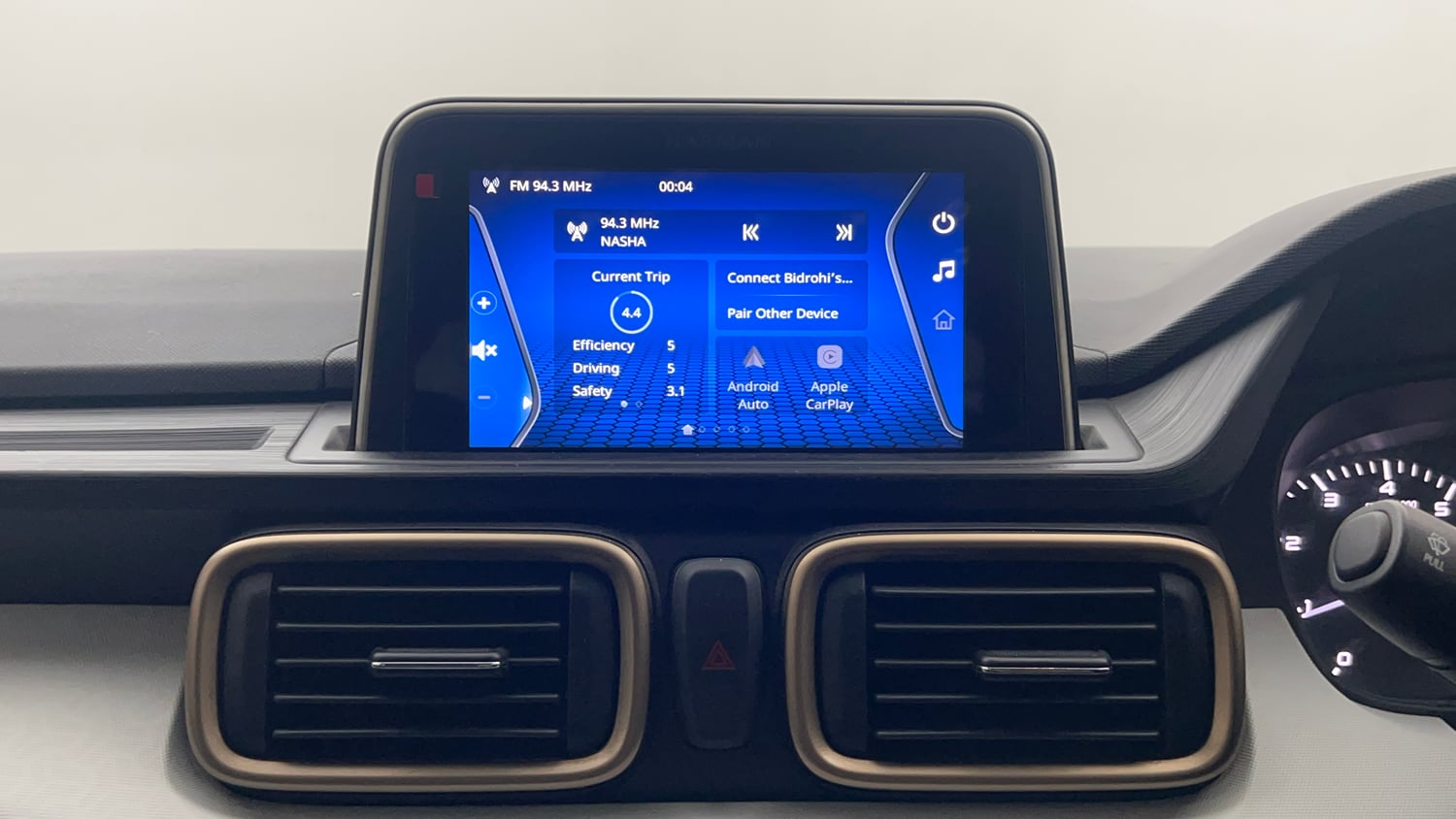 Used 2022 Tata Punch Accomplished AMT Petrol Automatic top_features Touch screen infotainment system