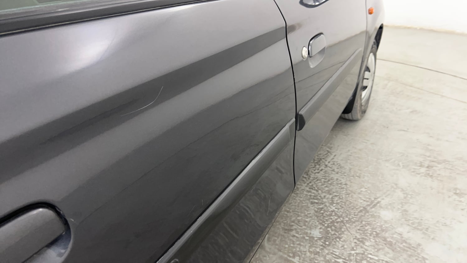 Used 2022 Maruti Suzuki Alto 800 VXi Petrol Manual dents MINOR DENT