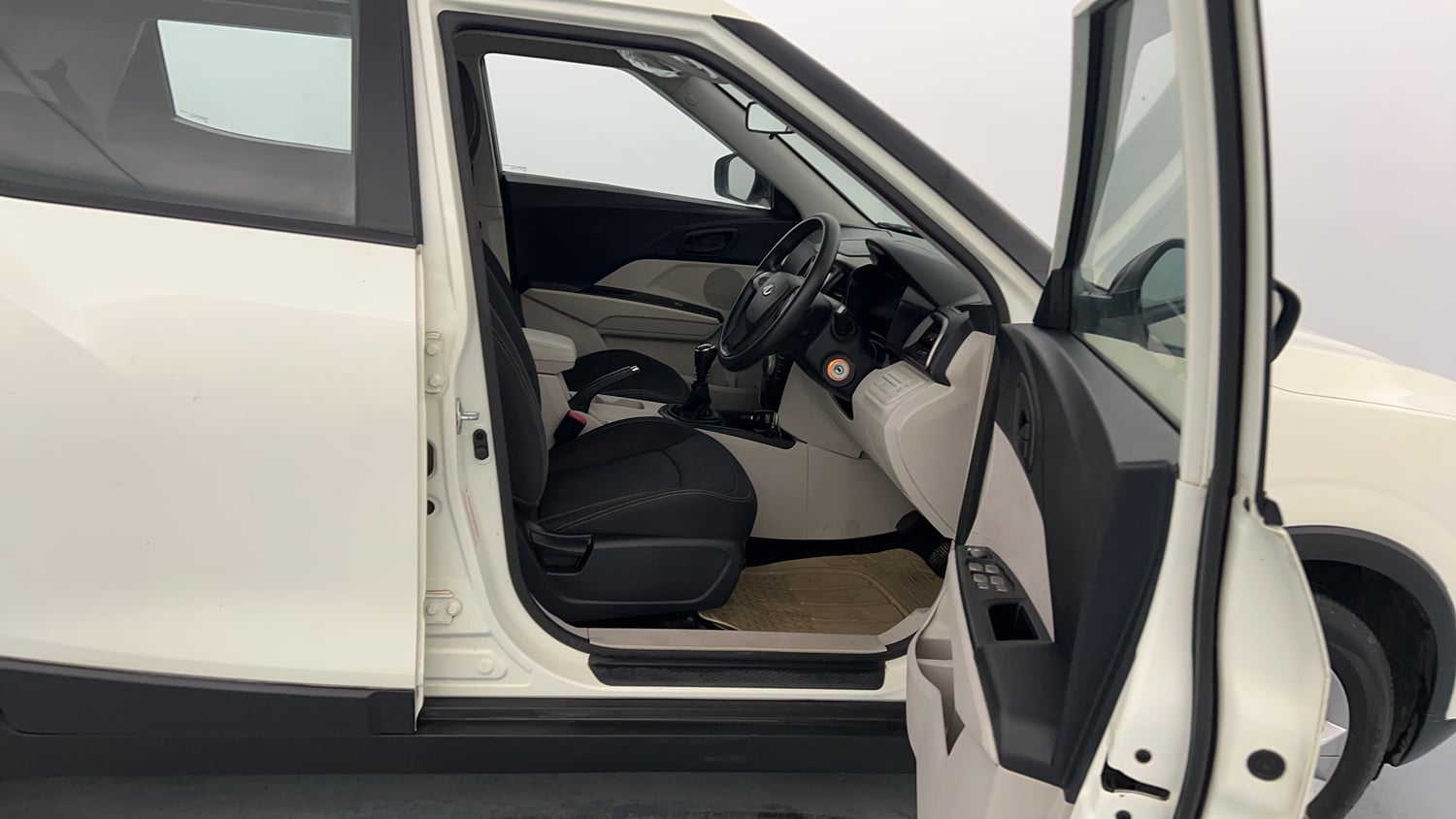 Used 2021 Mahindra XUV 300 W6 1.2 Petrol Petrol Manual interior RIGHT SIDE FRONT DOOR CABIN VIEW
