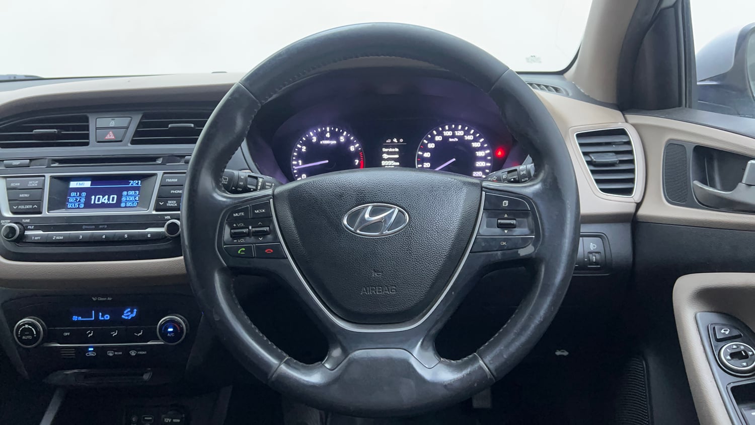 Used 2015 Hyundai Elite i20 Asta 1.2 Petrol Manual interior STEERING VIEW