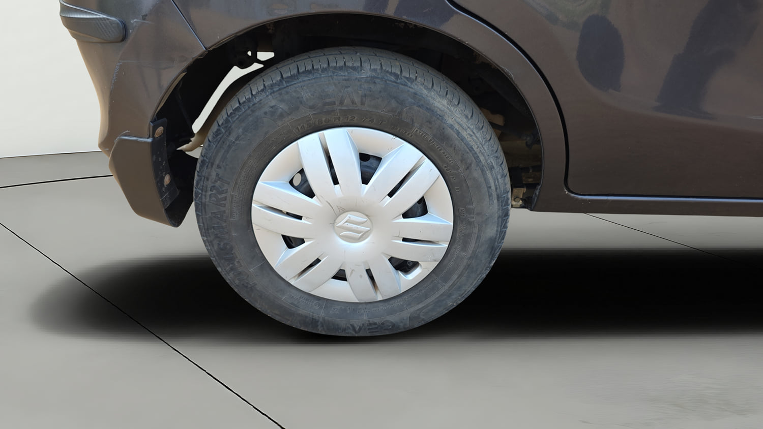 Used 2022 Maruti Suzuki Alto 800 Vxi Plus Petrol Manual tyres RIGHT REAR TYRE RIM VIEW