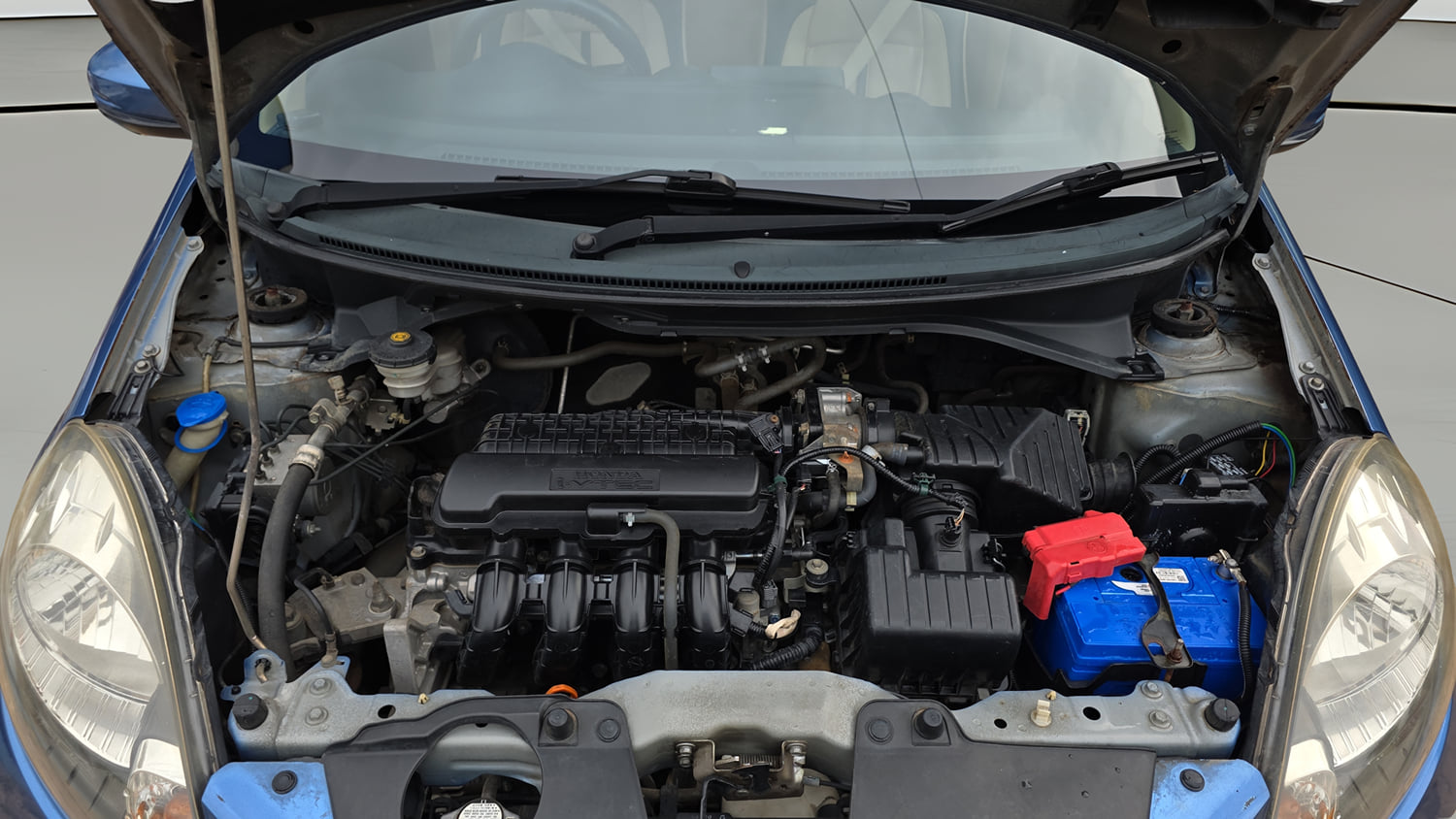 Used 2015 Honda Brio VX AT Petrol Automatic engine ENGINE & BONNET OPEN FRONT VIEW
