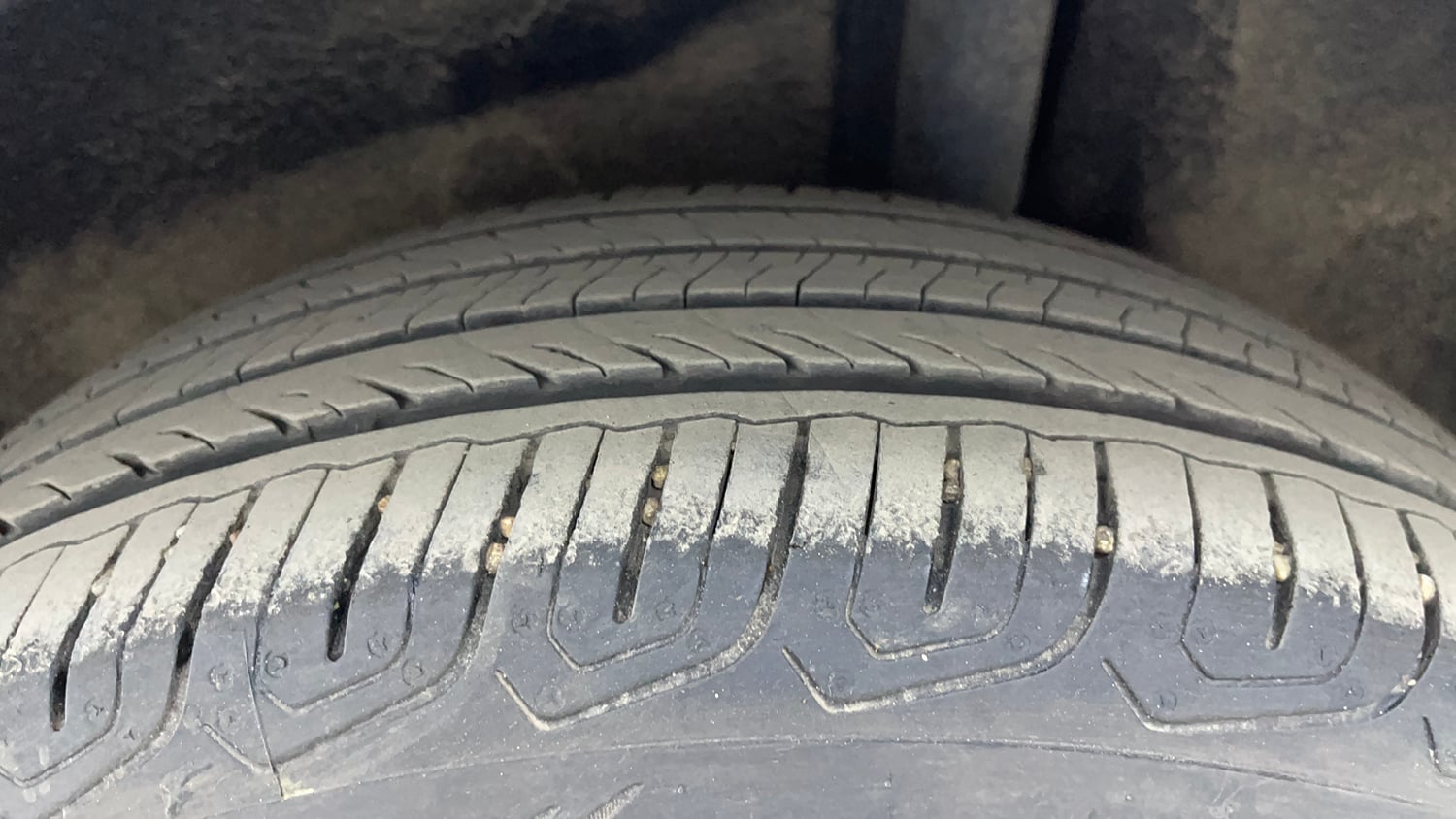 Used 2017 Ford EcoSport Titanium 1.5L TDCi Diesel Manual tyres LEFT REAR TYRE TREAD VIEW