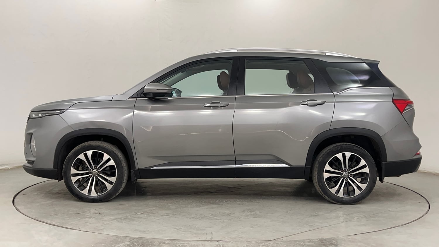 Used 2021 MG Motors Hector Plus Sharp 1.5 Petrol Turbo CVT 6-STR Petrol Automatic exterior LEFT SIDE VIEW