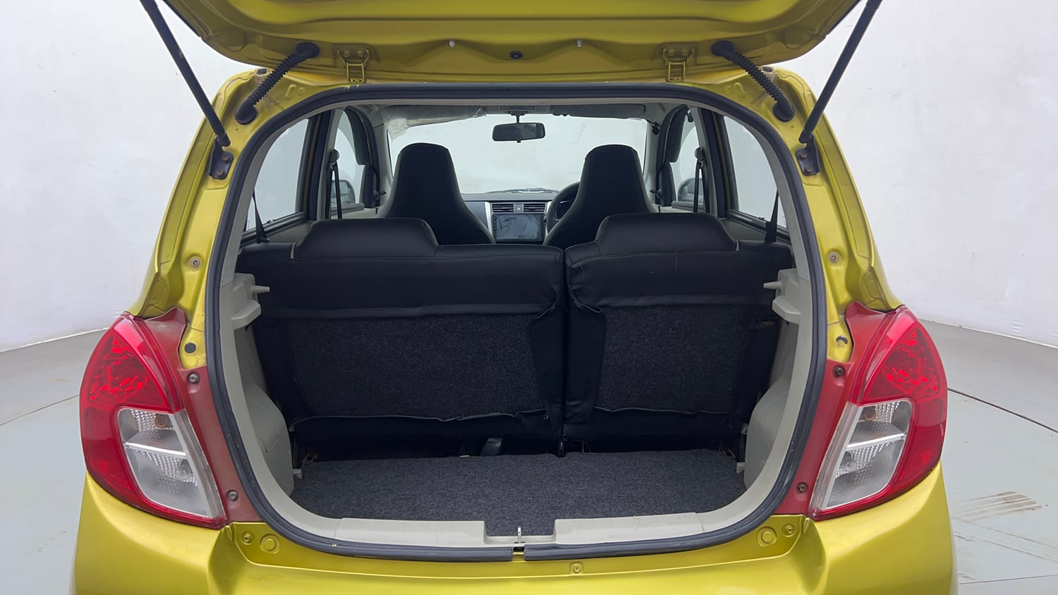 Used 2014 Maruti Suzuki Celerio VXi AMT Petrol Automatic interior DICKY INSIDE VIEW