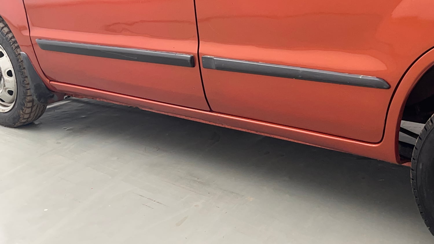 Used 2012 Maruti Suzuki Estilo LXi BS-IV Petrol Manual dents MINOR DENT