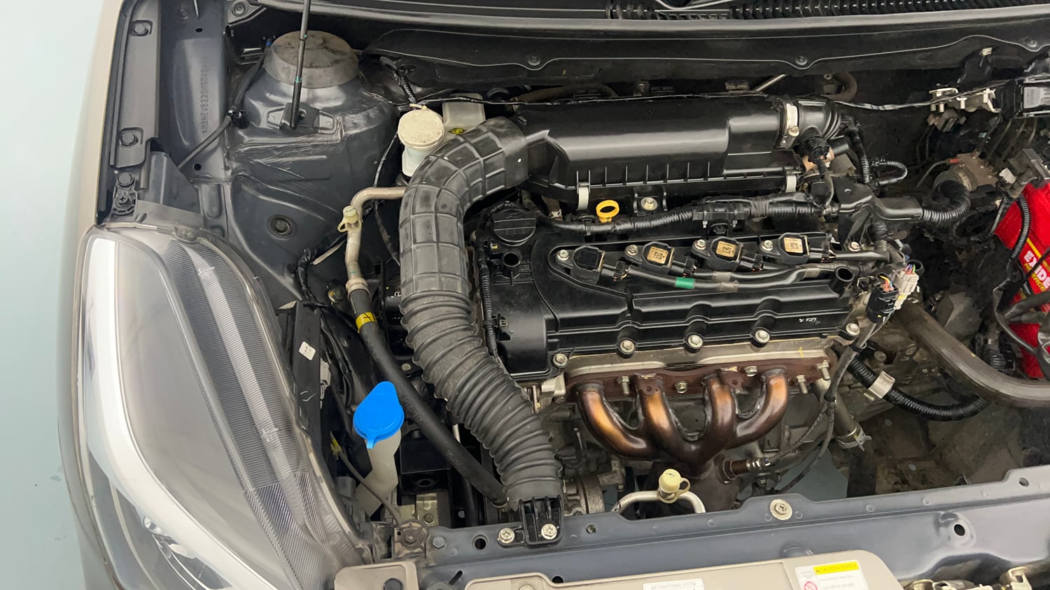 Used 2021 Maruti Suzuki Baleno Delta Petrol Manual engine ENGINE RIGHT SIDE VIEW