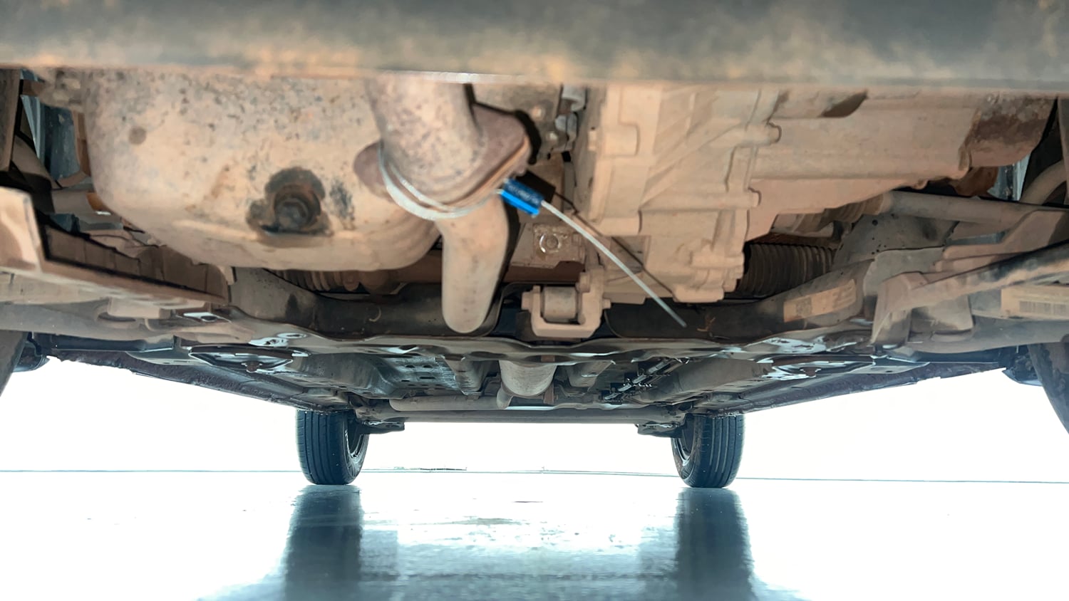 Used 2023 Tata Punch Pure MT Petrol Manual extra FRONT LEFT UNDERBODY VIEW