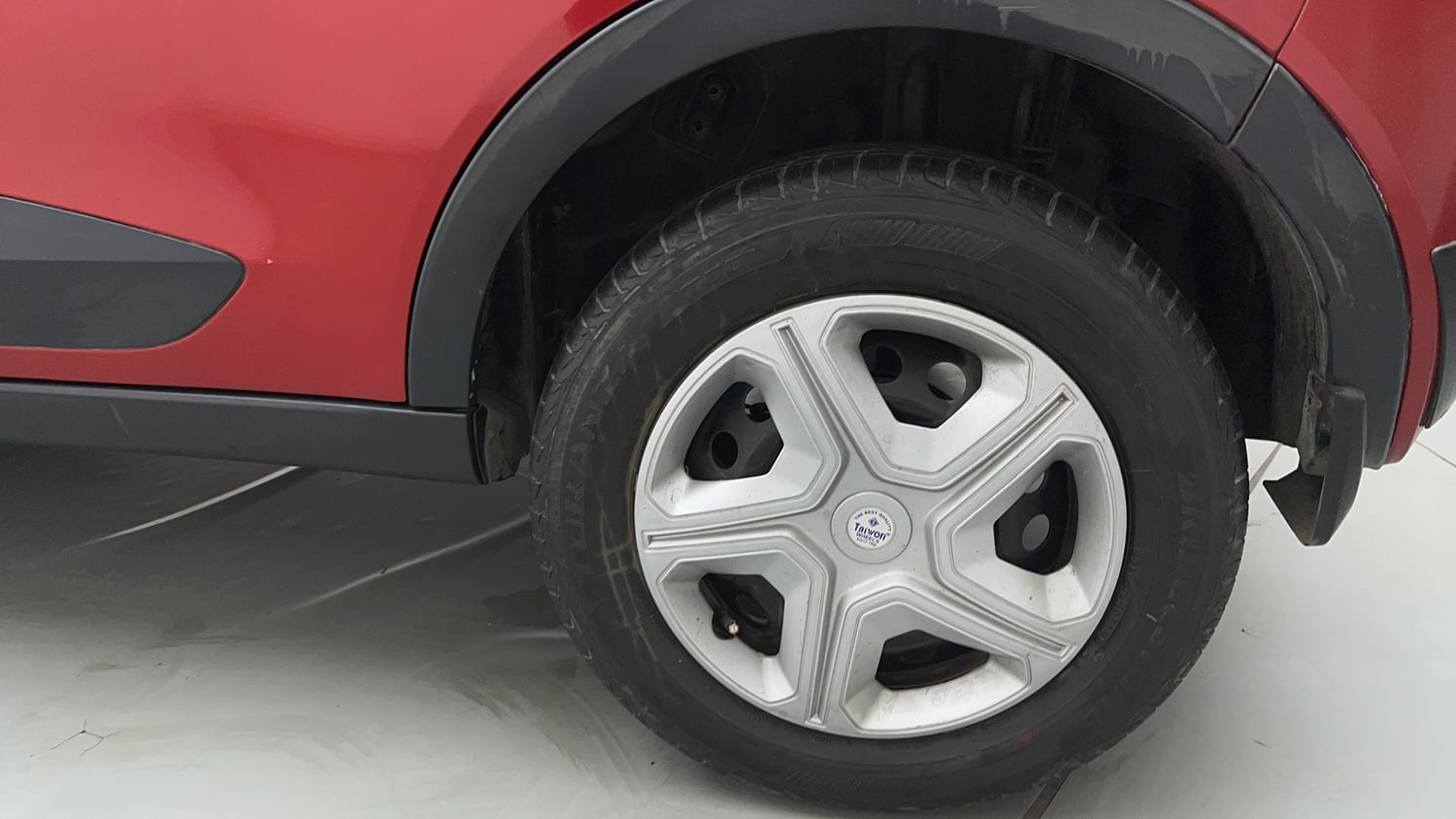 Used 2019 Tata Nexon XMA Diesel Diesel Automatic tyres LEFT REAR TYRE RIM VIEW