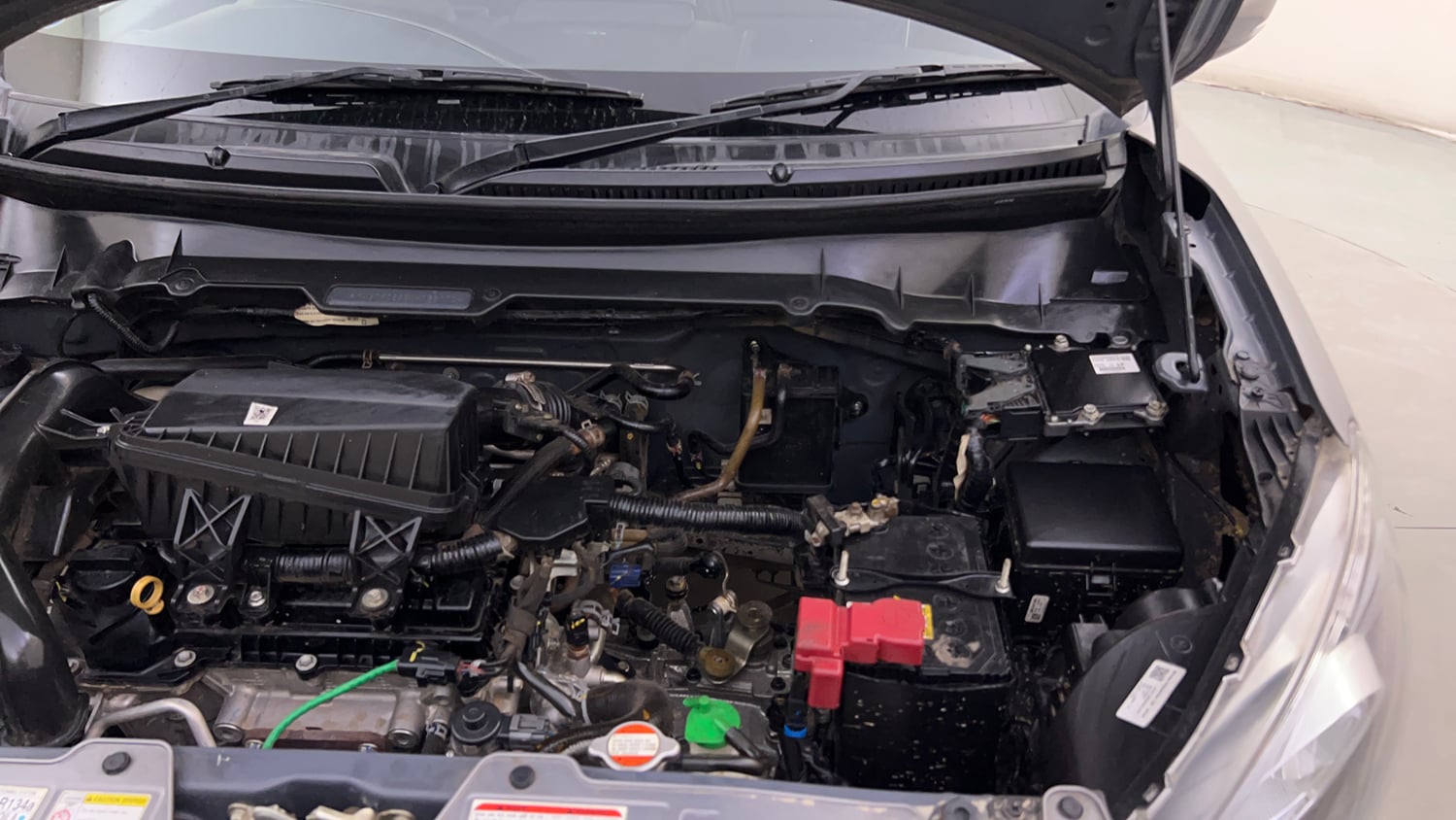 Used 2022 Maruti Suzuki Celerio ZXi Plus Petrol Manual engine ENGINE LEFT SIDE HINGE & APRON VIEW