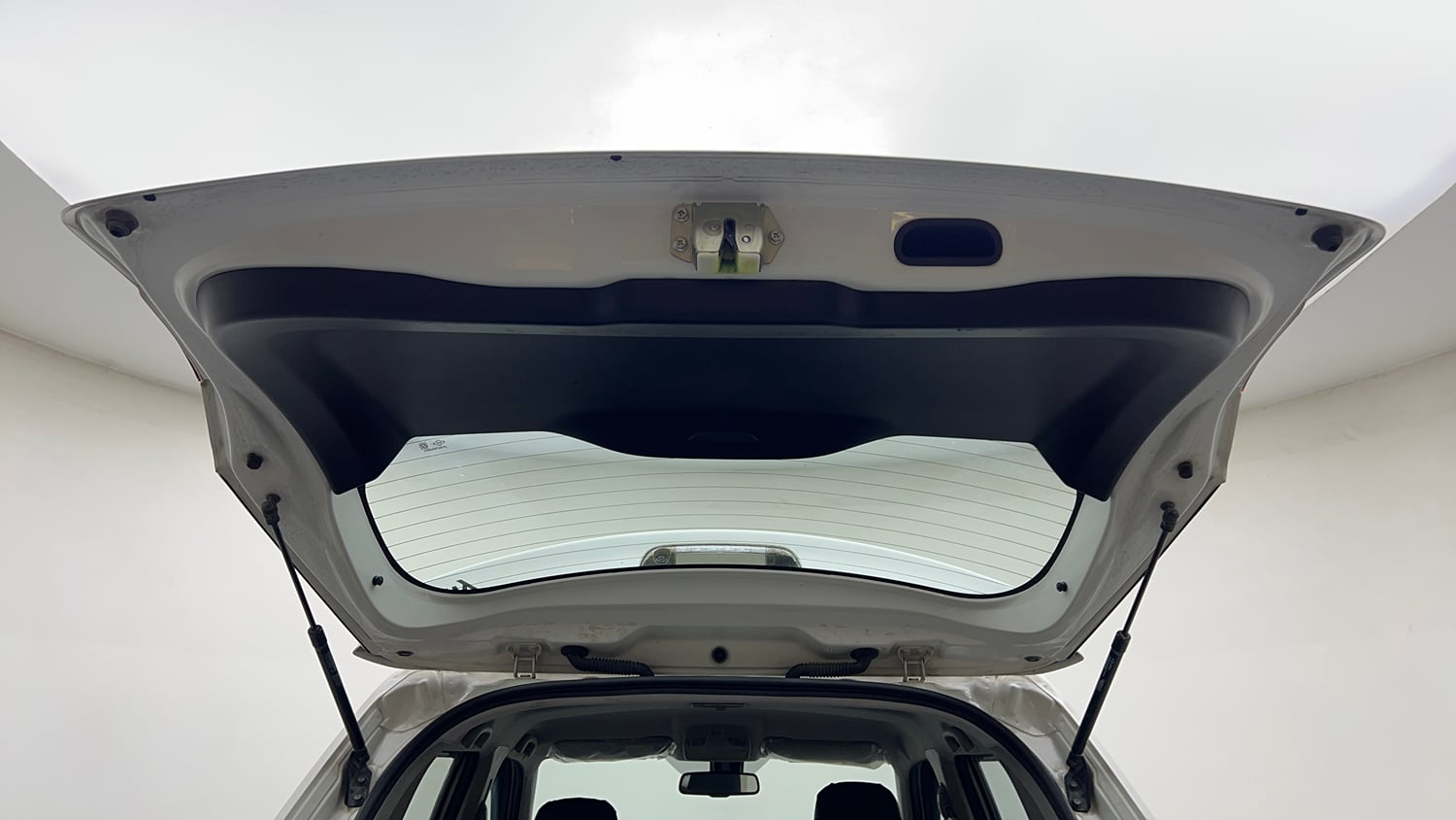 Used 2021 maruti-suzuki Vitara Brezza ZXi Plus Petrol Manual interior DICKY DOOR OPEN VIEW