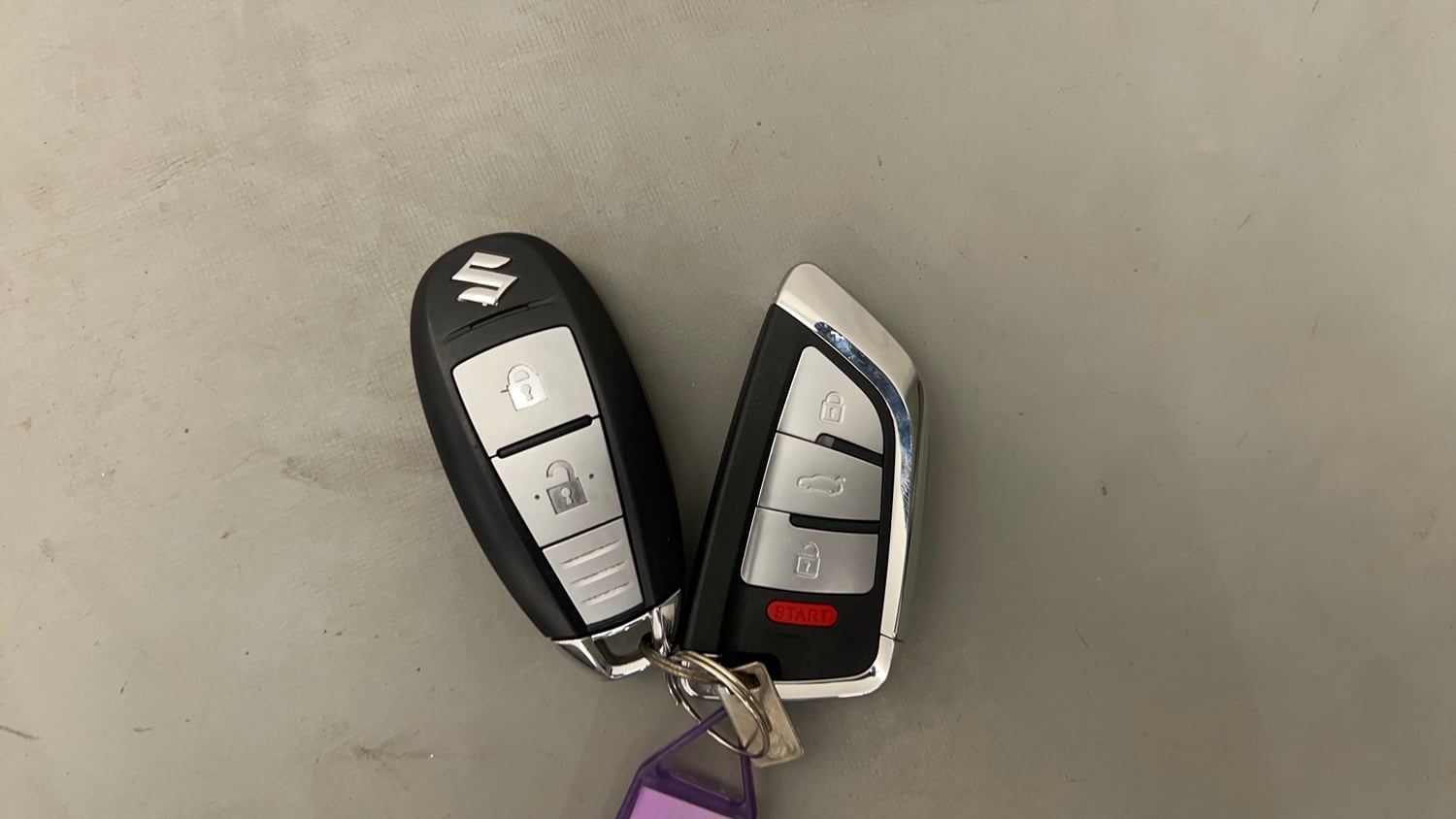 Used 2022 maruti-suzuki Vitara Brezza VXi Petrol Manual extra CAR KEY VIEW