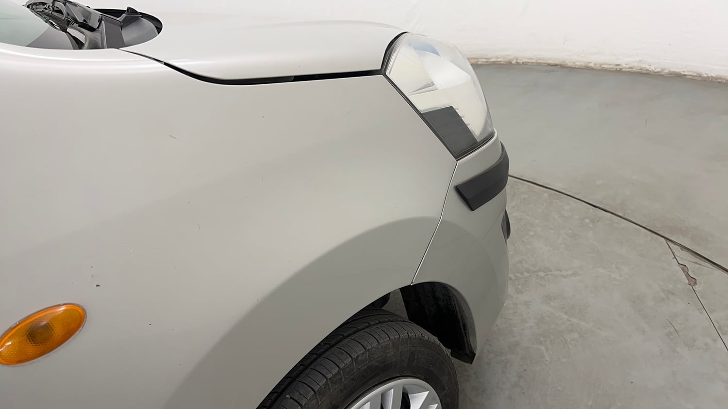 Used 2015 Maruti Suzuki Wagon R VXI Petrol Manual dents MINOR SCRATCH