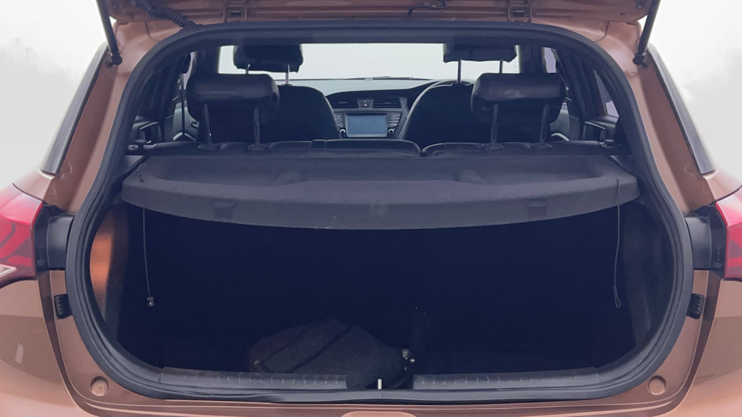 Used 2017 Hyundai i20 Active 1.2 SX Petrol Manual interior DICKY INSIDE VIEW