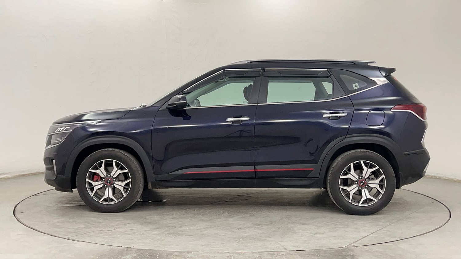 Used 2022 Kia Seltos GTX Plus 1.4 DCT Petrol Automatic exterior LEFT SIDE VIEW