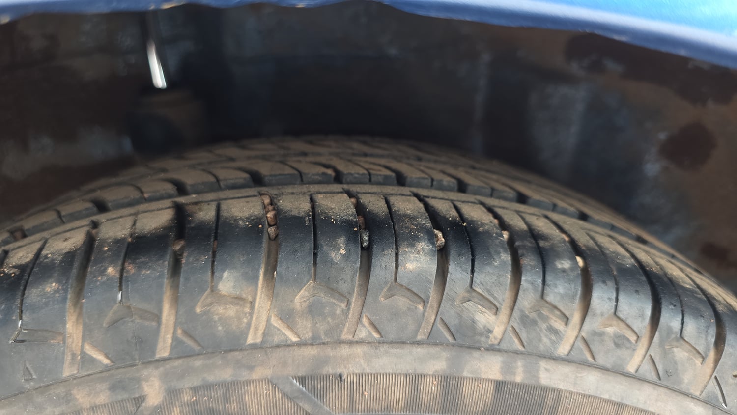 Used 2015 Honda Brio VX AT Petrol Automatic tyres RIGHT REAR TYRE TREAD VIEW