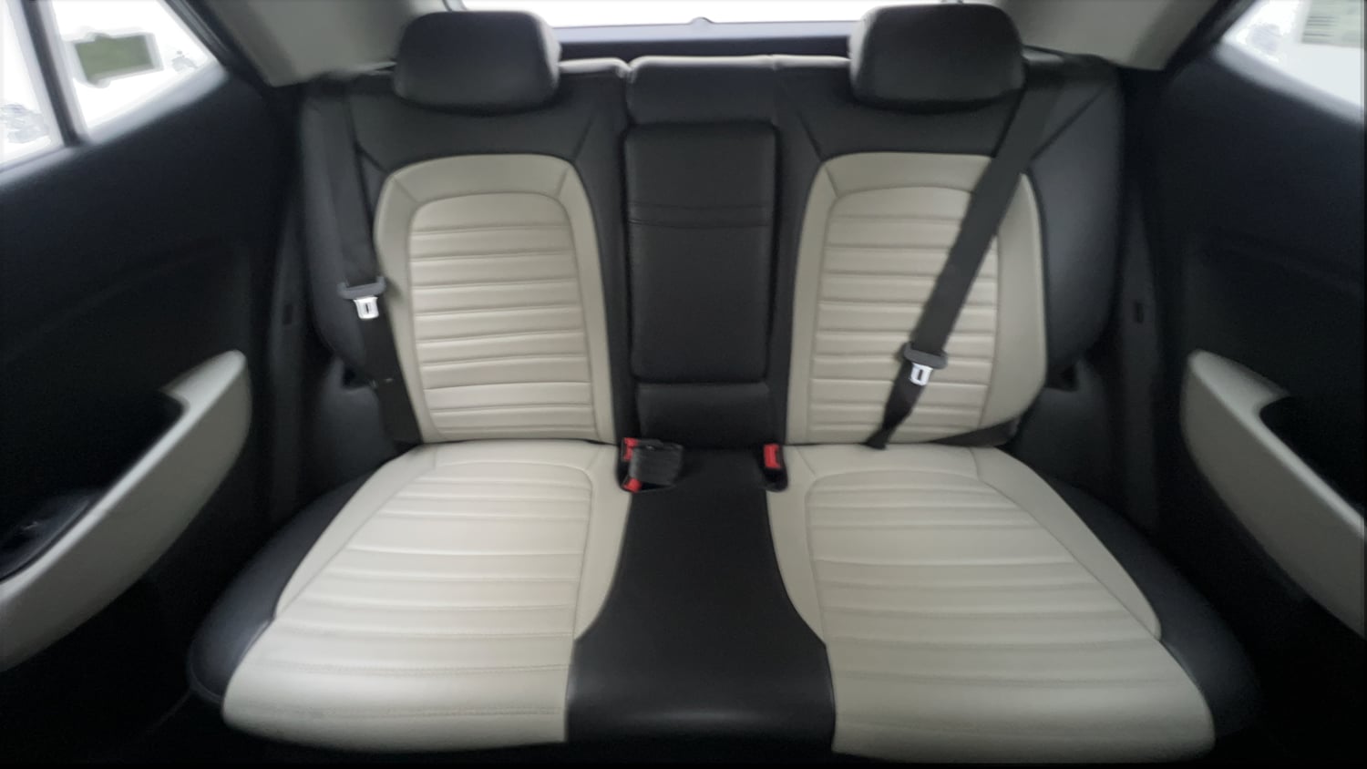 Used 2022 Hyundai Venue SX 1.2 Petrol Petrol Manual interior REAR SEAT CONDITION VIEW
