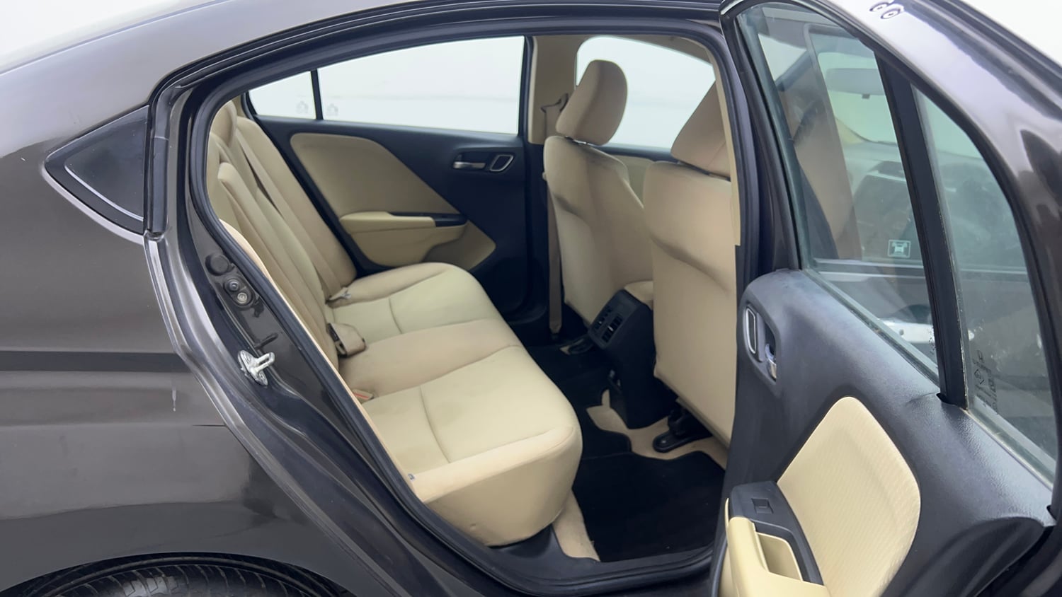 Used 2017 Honda City V Petrol Petrol Manual interior RIGHT SIDE REAR DOOR CABIN VIEW