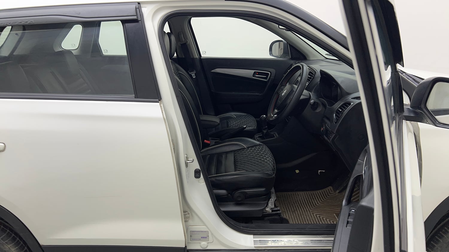 Used 2021 maruti-suzuki Vitara Brezza ZXi Plus Petrol Manual interior RIGHT SIDE FRONT DOOR CABIN VIEW