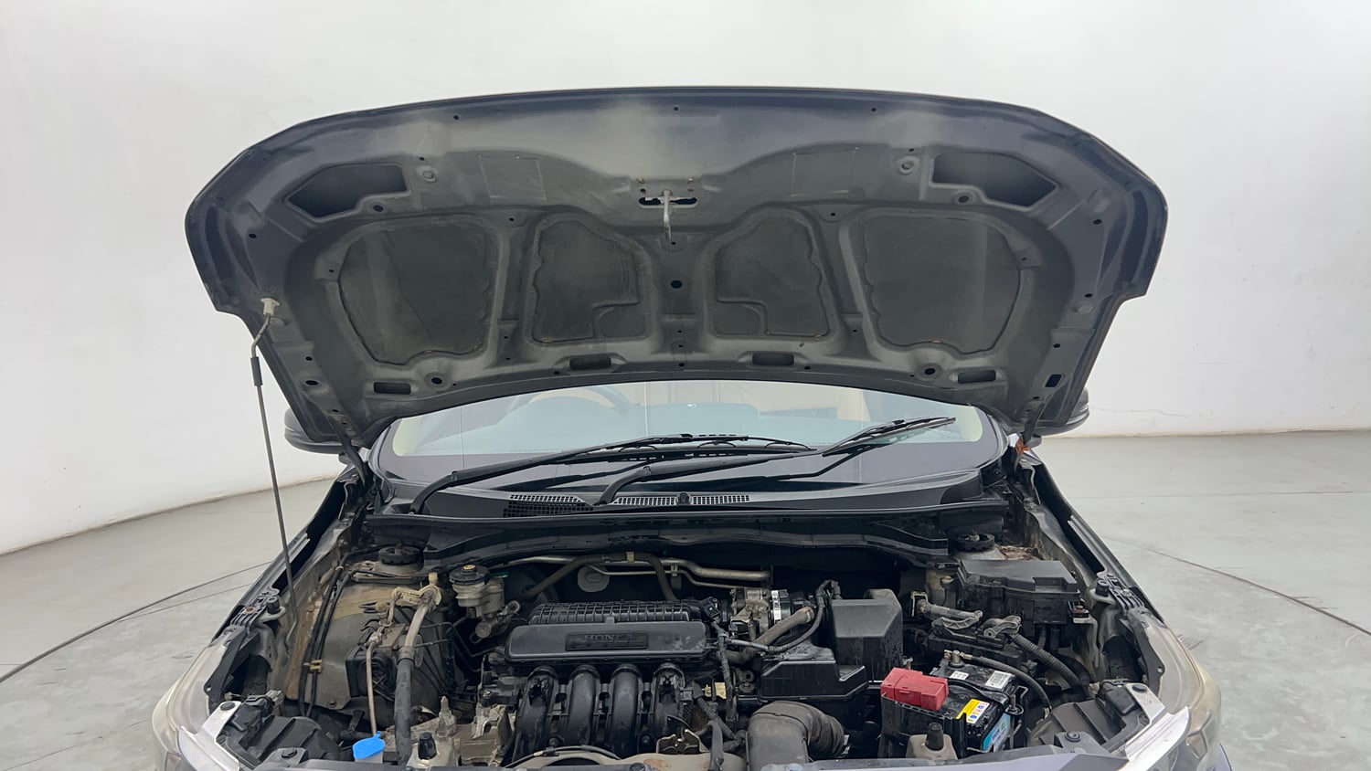 Used 2019 Honda Amaze 1.2 V CVT Petrol Petrol Automatic engine ENGINE & BONNET OPEN FRONT VIEW