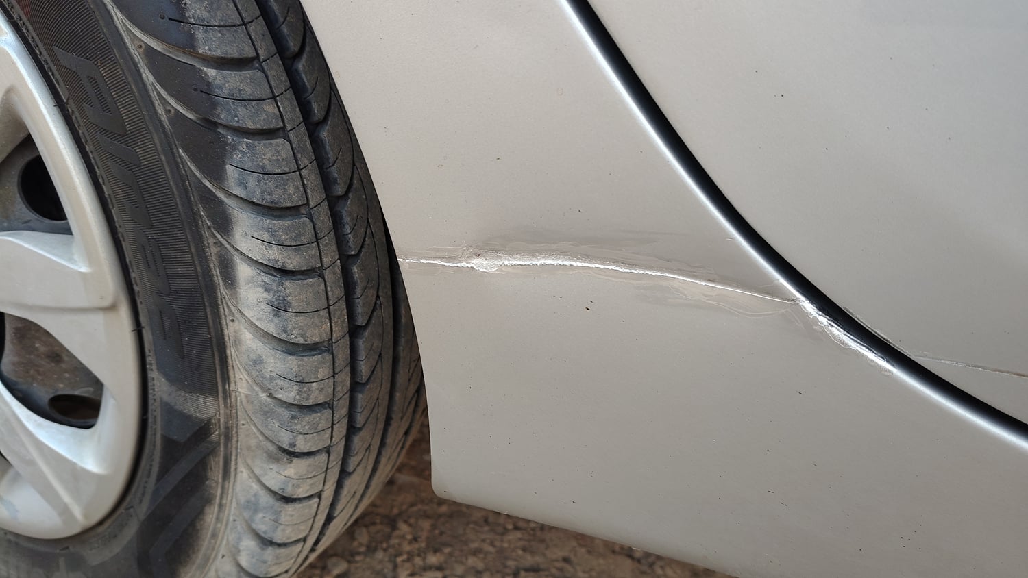 Used 2018 Hyundai Eon Magna + Petrol Manual dents MINOR DENT