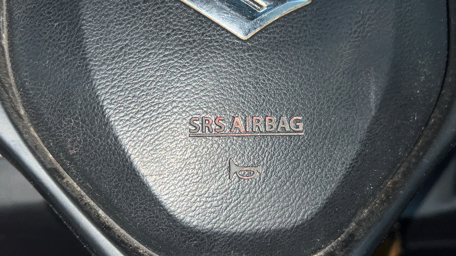 Used 2018 Maruti Suzuki Vitara Brezza [2016-2020] LDi Diesel Manual top_features Airbags