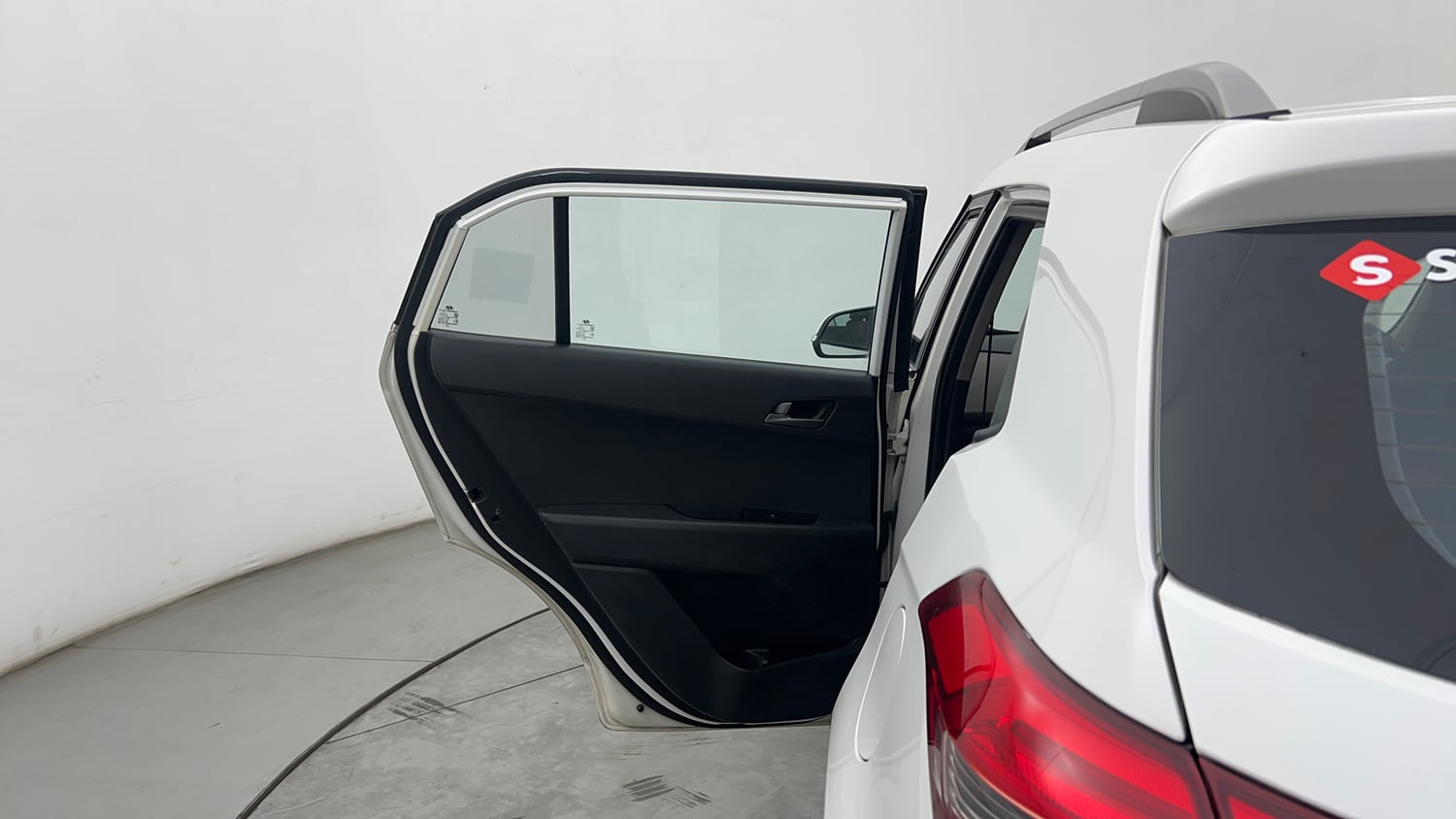 Used 2017 Hyundai Creta SX Plus 1.6 CRDI Diesel Manual interior LEFT REAR DOOR OPEN VIEW