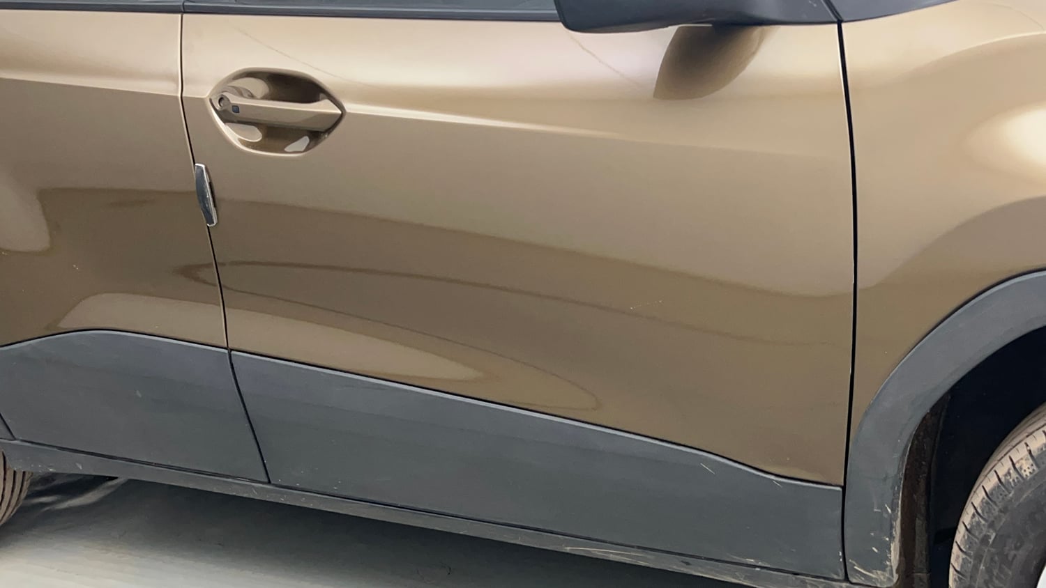 Used 2022 Tata Punch Accomplished AMT Petrol Automatic dents MINOR DENT