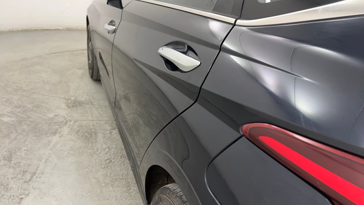 Used 2024 Hyundai New i20 Asta (O) 1.2 IVT Petrol Automatic dents MINOR SCRATCH