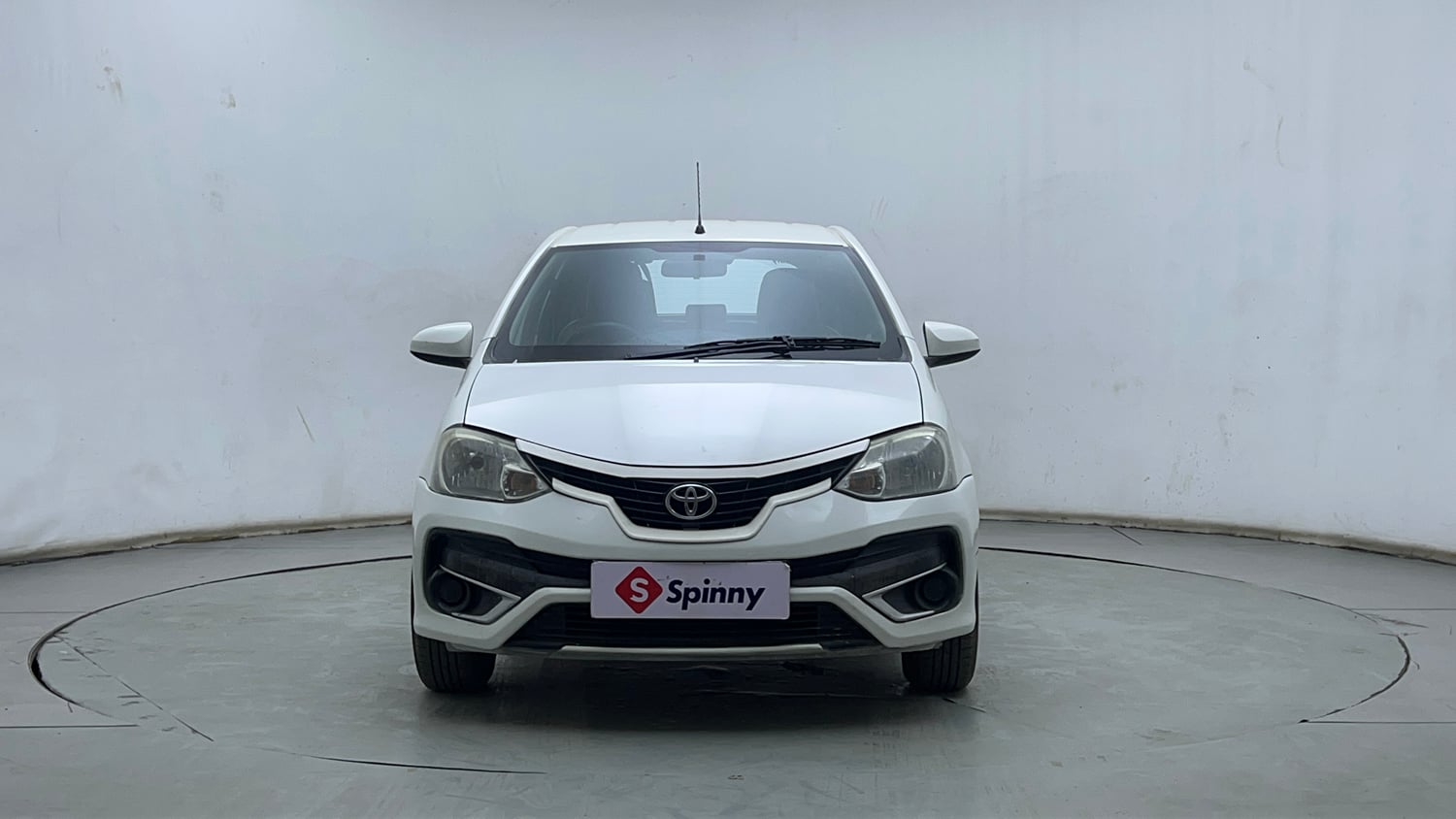 Used 2017 Toyota Etios Liva GXD Diesel Manual exterior FRONT VIEW