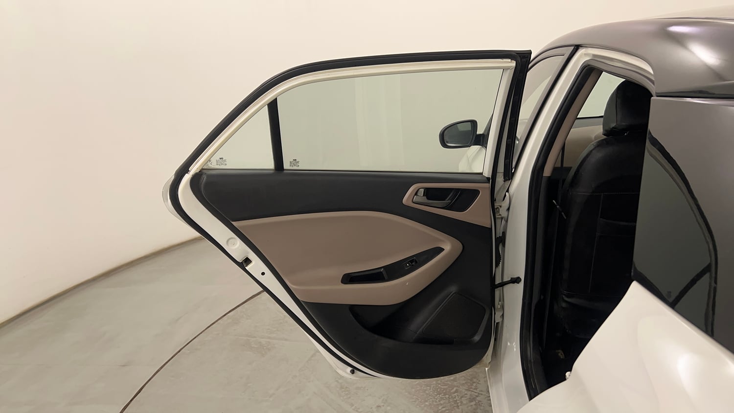 Used 2016 Hyundai Elite i20 Magna 1.2 Petrol Manual interior LEFT REAR DOOR OPEN VIEW