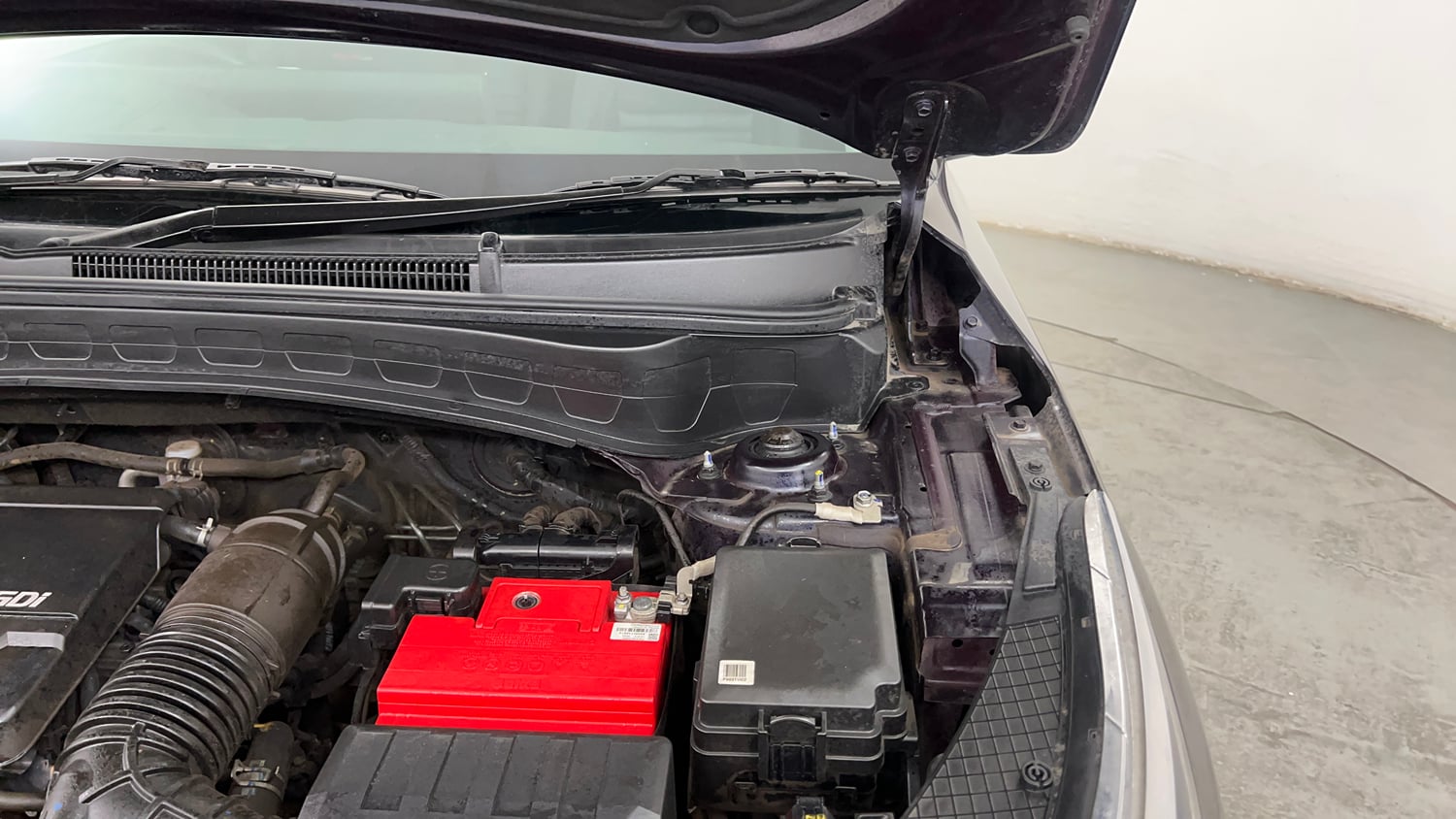 Used 2022 Kia Seltos GTX Plus 1.4 DCT Petrol Automatic engine ENGINE LEFT SIDE HINGE & APRON VIEW