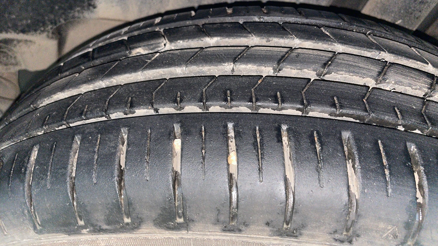 Used 2024 Maruti Suzuki Baleno Alpha AGS Petrol Automatic tyres LEFT REAR TYRE TREAD VIEW