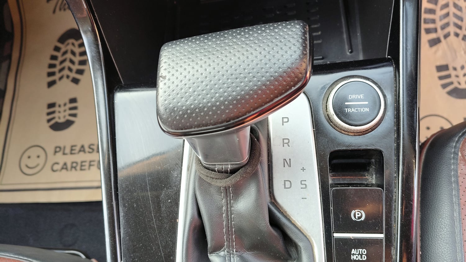 Used 2022 Hyundai Alcazar Signature (O) 6 STR 1.5 Diesel AT Diesel Automatic interior GEAR  KNOB VIEW