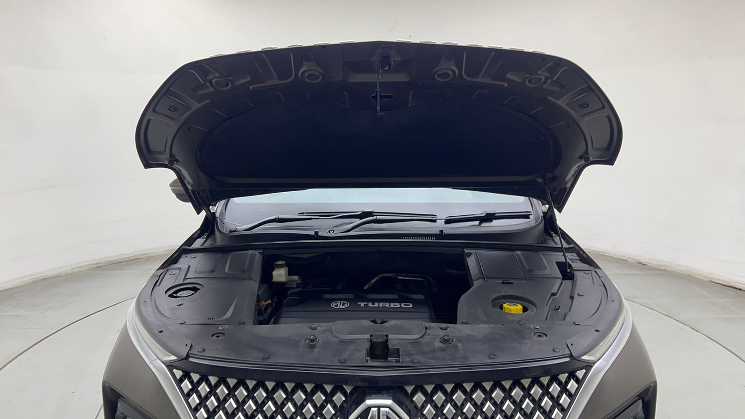 Used 2023 MG Motors Hector Sharp Pro 1.5 Turbo Petrol MT Petrol Manual engine ENGINE & BONNET OPEN FRONT VIEW