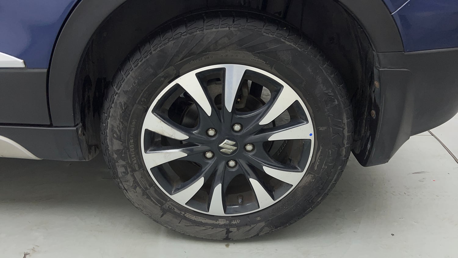 Used 2021 Maruti Suzuki S-Cross Alpha AT Petrol Automatic tyres LEFT REAR TYRE RIM VIEW