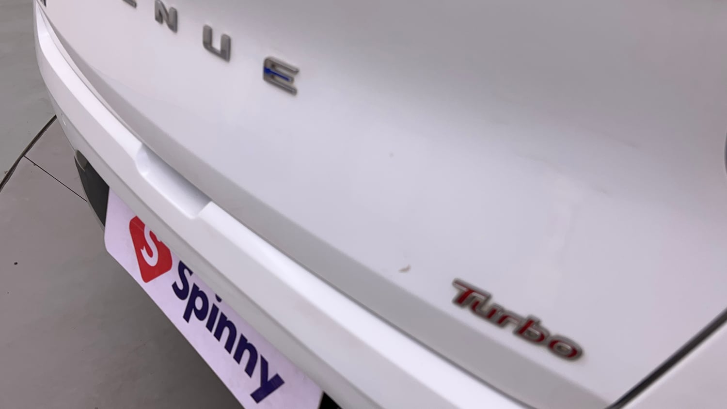 Used 2020 Hyundai Venue SX 1.0 Turbo Petrol Manual dents MINOR SCRATCH