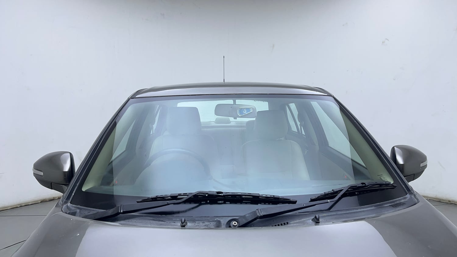 Used 2015 Maruti Suzuki Swift Dzire ZXI Petrol Manual exterior FRONT WINDSHIELD VIEW
