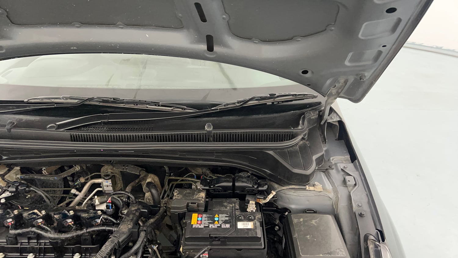Used 2024 Hyundai New i20 Asta 1.2 MT Petrol Manual engine ENGINE LEFT SIDE HINGE & APRON VIEW
