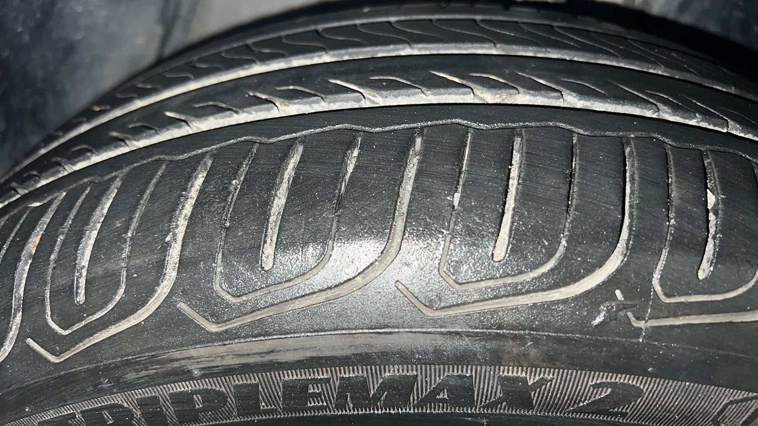 Used 2025 Tata Altroz Accomplished S Diesel 5MT Diesel Manual tyres RIGHT FRONT TYRE TREAD VIEW