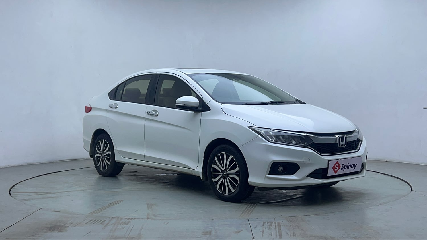Used 2020 Honda City ZX CVT Petrol Petrol Automatic exterior RIGHT FRONT CORNER VIEW