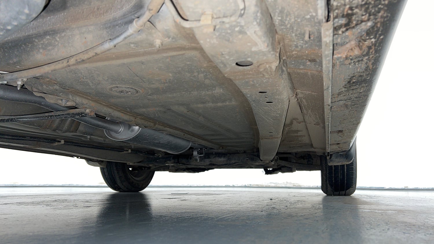 Used 2021 Maruti Suzuki Baleno Delta Petrol Manual extra REAR RIGHT UNDERBODY VIEW