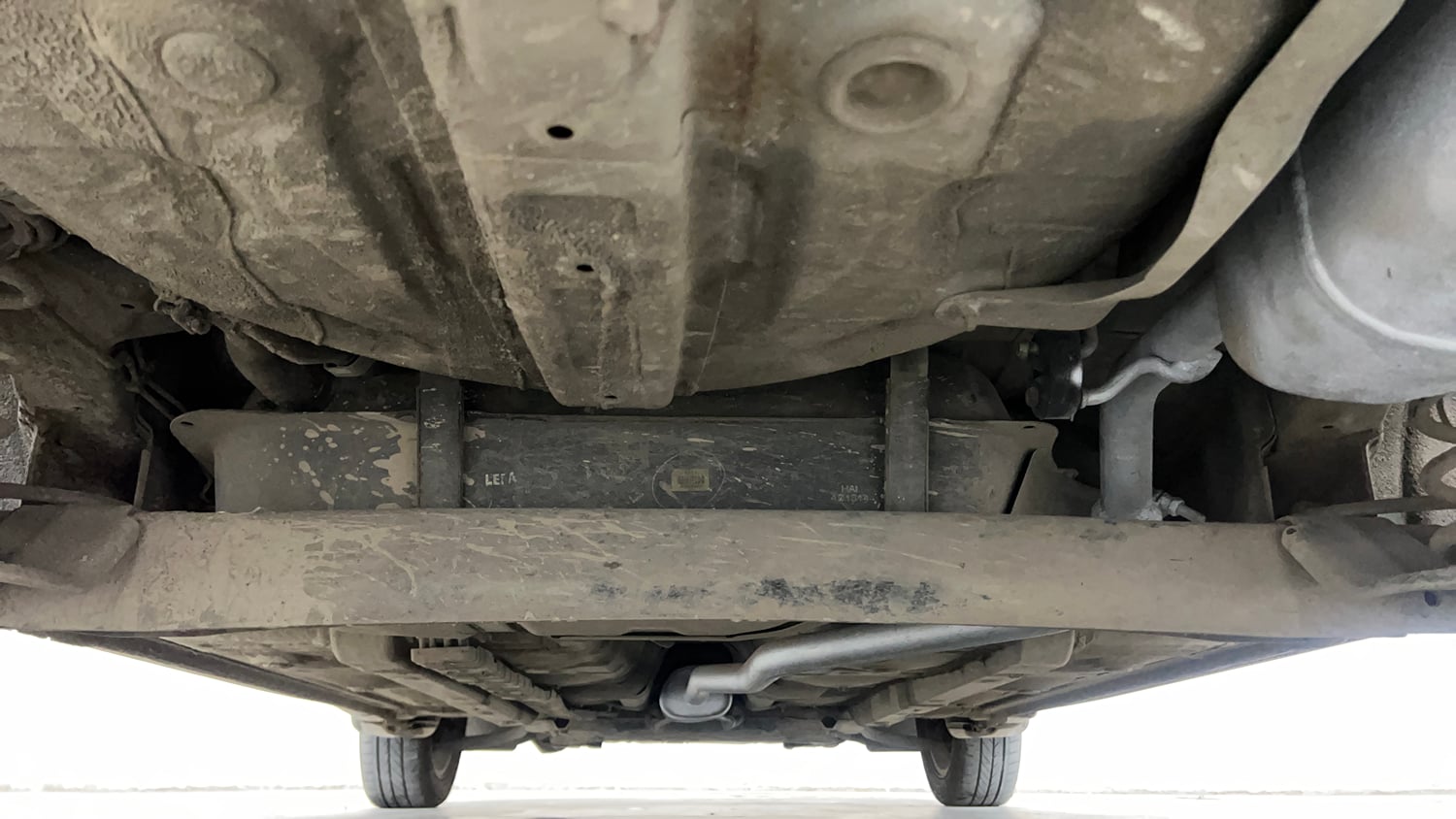 Used 2016 Hyundai Grand i10 Asta AT 1.2 Kappa VTVT Petrol Automatic extra REAR UNDERBODY VIEW (TAKEN FROM REAR)
