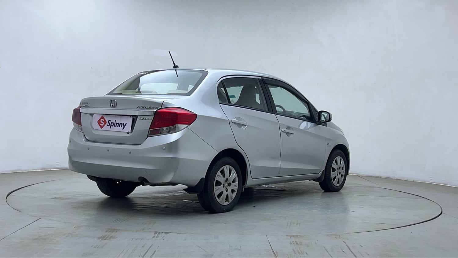 Used 2013 Honda Amaze 1.2 S i-VTEC Petrol Manual exterior RIGHT REAR CORNER VIEW