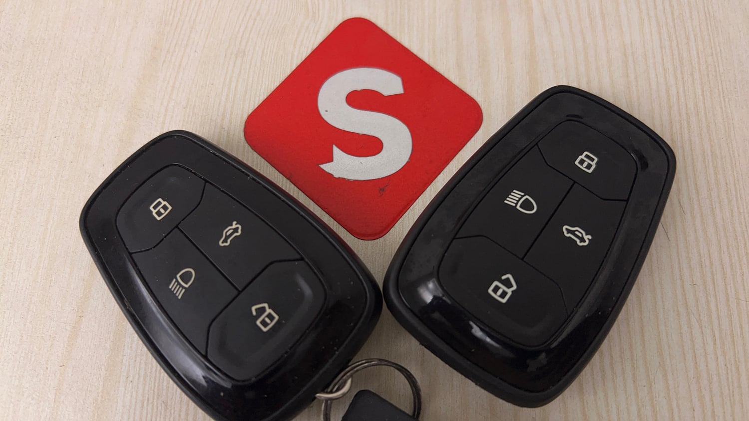 Used 2020 Tata Nexon XZ Plus (O) Dual Tone Petrol Manual extra CAR KEY VIEW