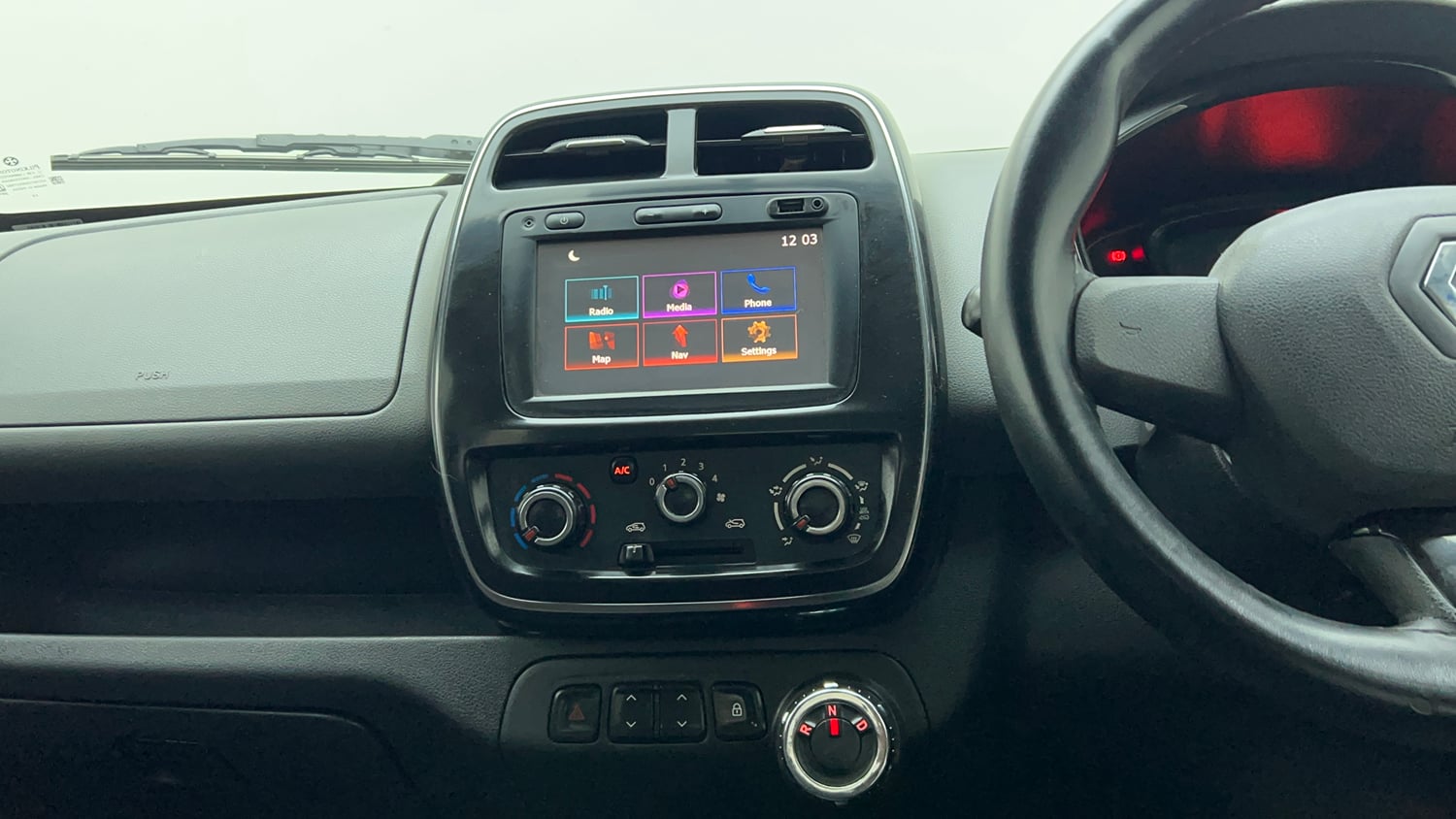 Used 2017 Renault Kwid 1.0 RXT AMT Opt Petrol Automatic top_features Integrated (in-dash) music system