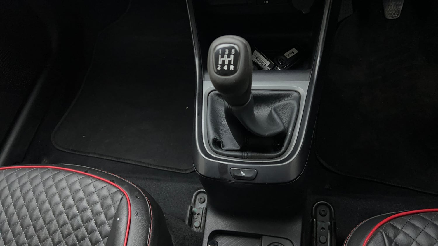 Used 2021 Tata Altroz XT Petrol Petrol Manual interior GEAR  KNOB VIEW