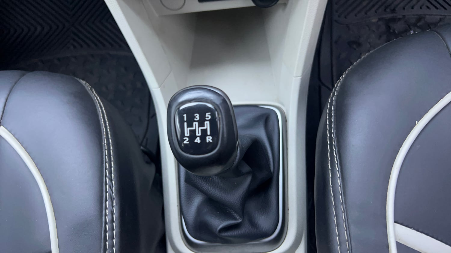Used 2023 Tata Tigor XZ Plus Petrol Manual interior GEAR  KNOB VIEW